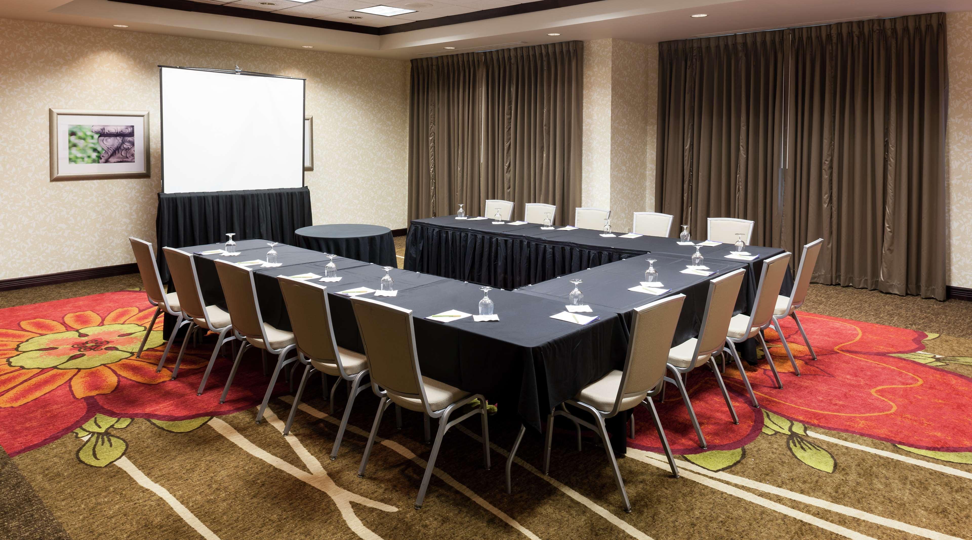 Hilton Garden Inn Dallas/Duncanville Bagian luar foto